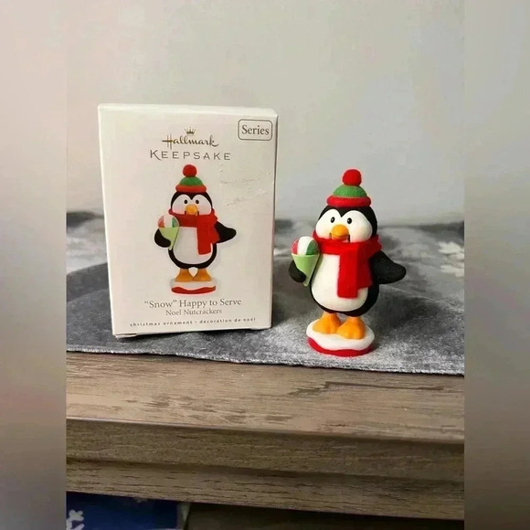 Hallmark Snow Happy to Serve 3rd in Noel Nutcrackers Christmas Ornament series - Picture 2 of 10